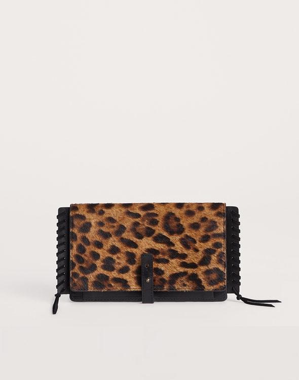 Front shot of Leopard Everyday clutchette
